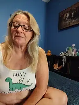 Snapshot of RavensLove chatting on June 6, 11:31 pm RavensLove online show from June 6, 11:31 pm
