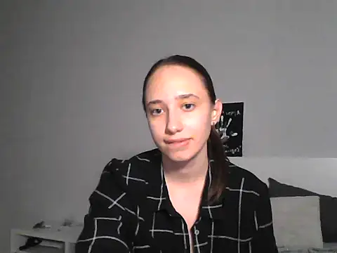 DarkMirel online show from June 6, 6:45 pm