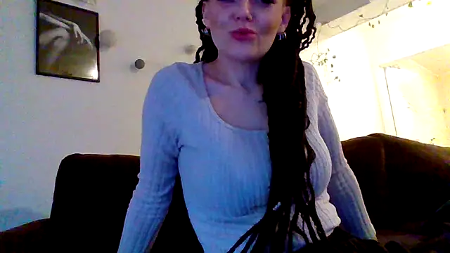 shyhornymommy online show from April 21, 5:50 pm