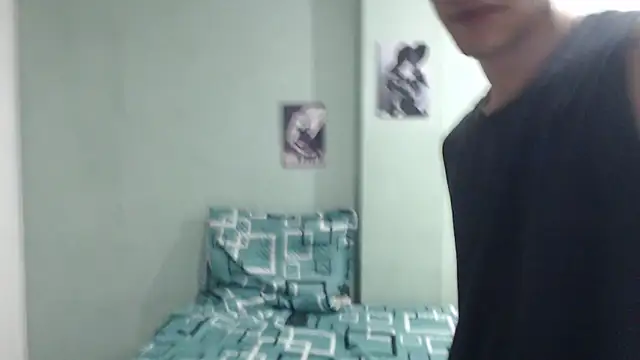 Snapshot of raife_70 chatting on April 14, 7:20 pm raife 70 online show from April 14, 7:20 pm