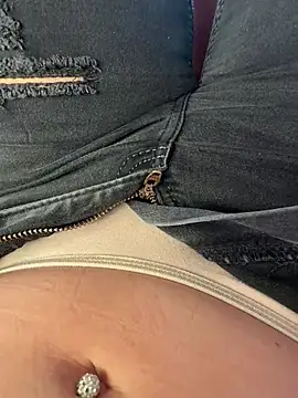 pazzuttraa online show from April 21, 9:50 pm