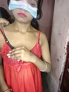 hot  sofiya  G online show from May 3, 9:15 am