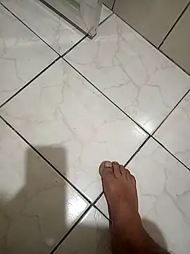 Snapshot of cheiodetesa chatting on April 15, 10:10 pm cheiodetesa online show from April 15, 10:10 pm