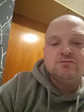 P4YNE online show from April 18, 7:01 am