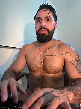 Snapshot of Ryan_Black3 chatting on July 21, 12:35 am Ryan Black3 online show from July 21, 12:35 am