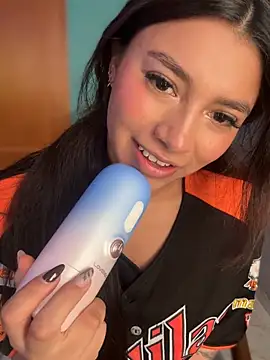 CocoaGigiMuse online show from June 12, 9:25 pm