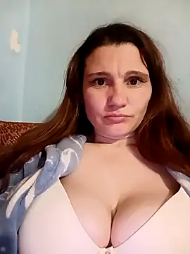 Snapshot of Oshine_BigBoobs_1 chatting on May 6, 7:41 pm Oshine BigBoobs 1 online show from May 6, 7:41 pm