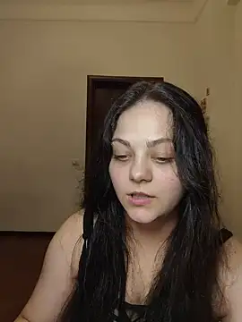 Snapshot of _Mikky_lil_ chatting on July 5, 8:05 pm Mikky lil online show from July 5, 8:05 pm