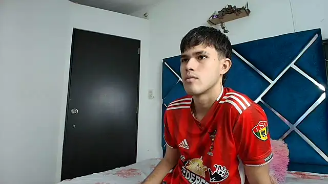 EdwinBoys online show from May 29, 1:20 pm