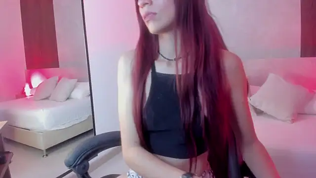 Snapshot of marylin_gold chatting on April 28, 11:10 pm marylin gold online show from April 28, 11:10 pm