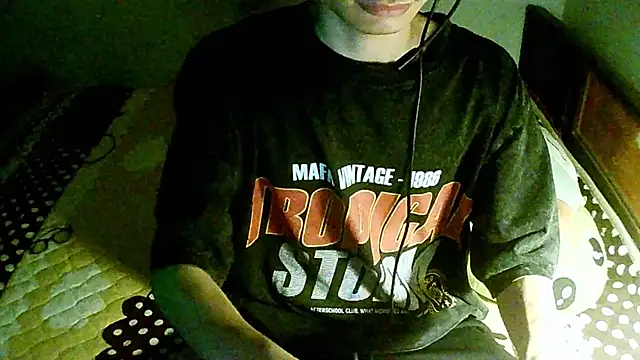 Snapshot of Kangc369 chatting on May 1, 6:23 pm Kangc369 online show from May 1, 6:23 pm