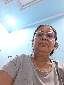Shalini3456 online show from June 5, 7:36 am