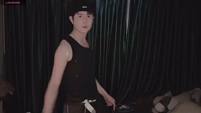 Zz YuunaSSquart zZ online show from April 19, 12:59 pm