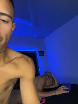 willclayy online show from June 13, 3:04 am