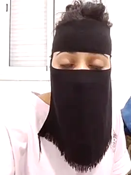 Snapshot of Melissa_love26 chatting on April 16, 11:22 am Melissa love26 online show from April 16, 11:22 am