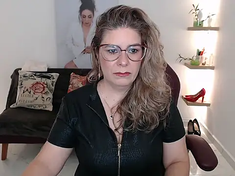 SultanaNoir online show from April 22, 7:26 pm