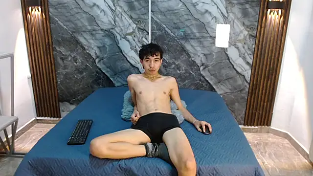 NoahWalker   online show from April 22, 11:12 am