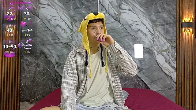 NoahWalker   online show from June 13, 11:08 am