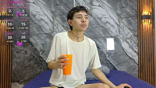 NoahWalker   online show from June 18, 10:52 am