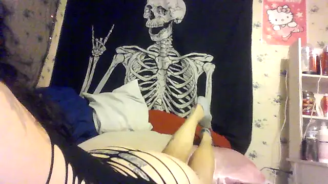 gagqueen2026 online show from May 8, 3:17 pm