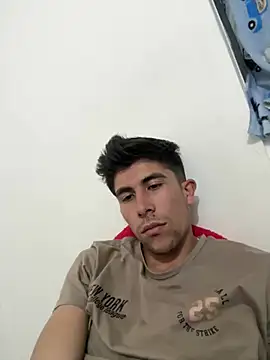 Luis-avatar online show from April 20, 3:53 am