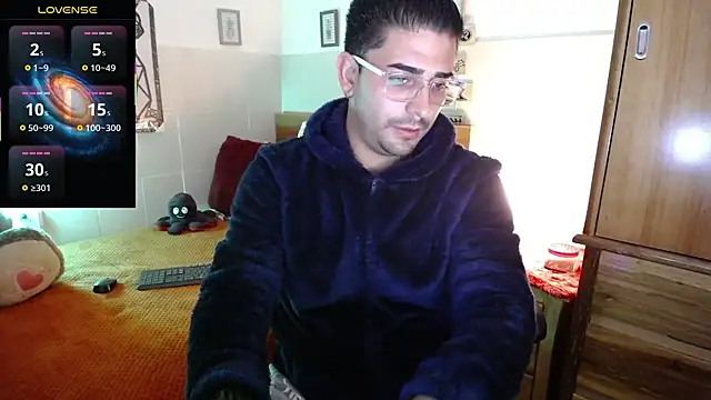 andders  online show from July 30, 11:26 pm