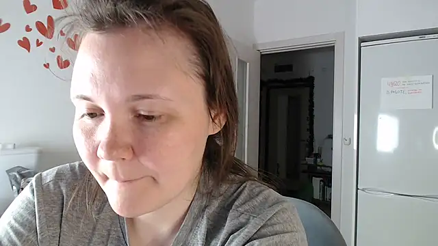 Snapshot of Nodarell chatting on May 26, 8:38 pm Nodarell online show from May 26, 8:38 pm