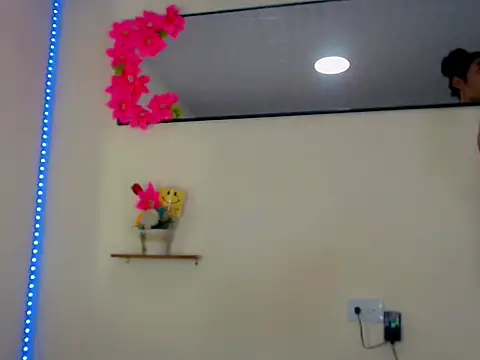 Darianna A online show from May 20, 8:37 pm