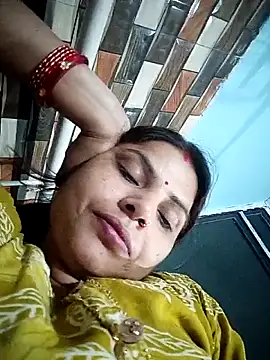 Snapshot of Bebonew1 chatting on April 27, 5:55 pm Bebonew1 online show from April 27, 5:55 pm