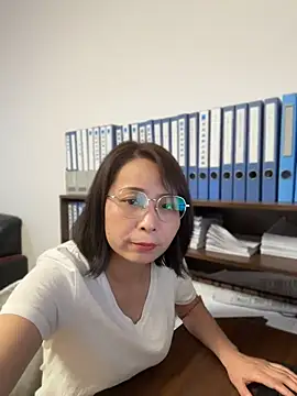 lisha521 online show from June 24, 1:15 am