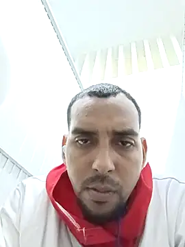 TannishTendency online show from April 20, 9:05 pm