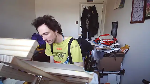 JohnnyMoves online show from May 25, 8:26 pm