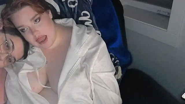 clairexcx online show from April 16, 5:52 am