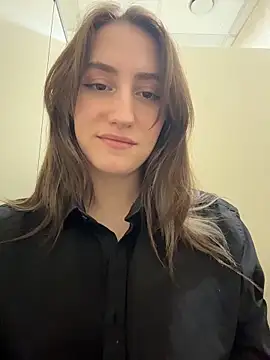 Tiny Anny online show from April 25, 11:35 am