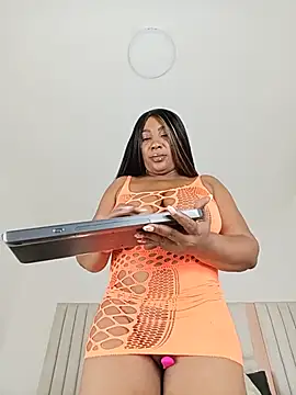 MadameEbony online show from July 12, 11:45 am