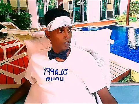 IndianHunk01 online show from April 22, 5:03 pm