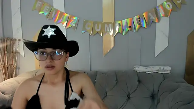 Sweet lia08 online show from June 13, 9:57 pm