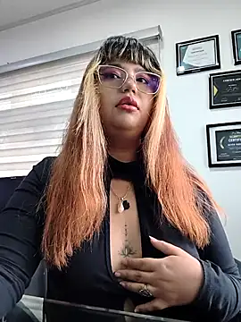 BelleVivianne online show from April 25, 1:03 pm