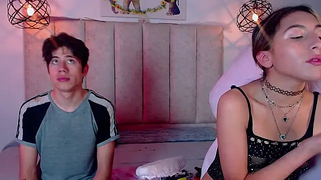 mrandmrsvixencs online show from June 5, 7:52 pm