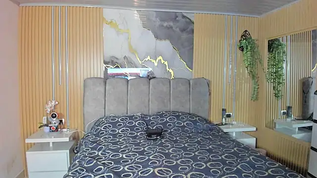 Owen Drake online show from April 25, 3:09 am