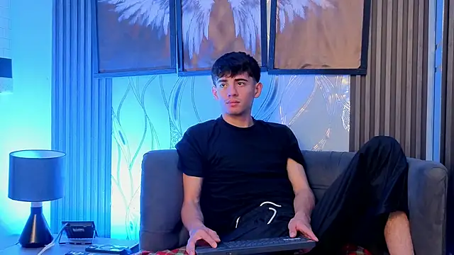 demian hot99 online show from April 23, 12:29 pm