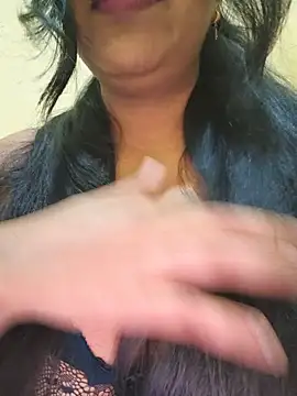 Snapshot of Newragini chatting on June 8, 5:57 pm Newragini online show from June 8, 5:57 pm