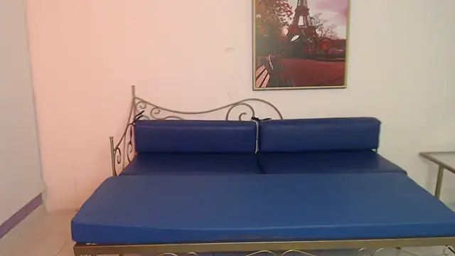 Snapshot of Lady_isabella_ chatting on June 24, 1:32 pm Lady isabella online show from June 24, 1:32 pm