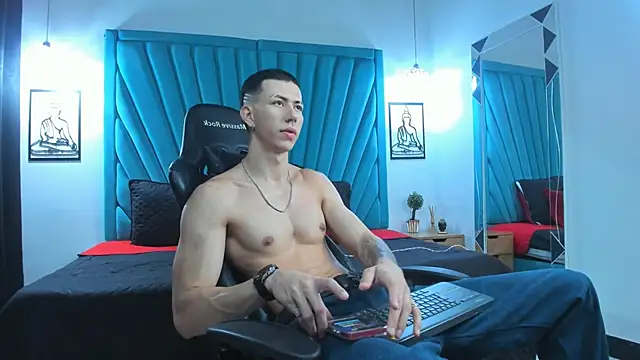 OliverThompsonJS online show from May 9, 6:40 am
