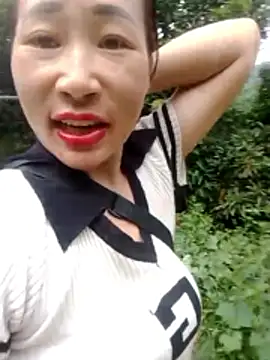 Snapshot of Tieuthu2 chatting on July 2, 4:29 am Tieuthu2 online show from July 2, 4:29 am