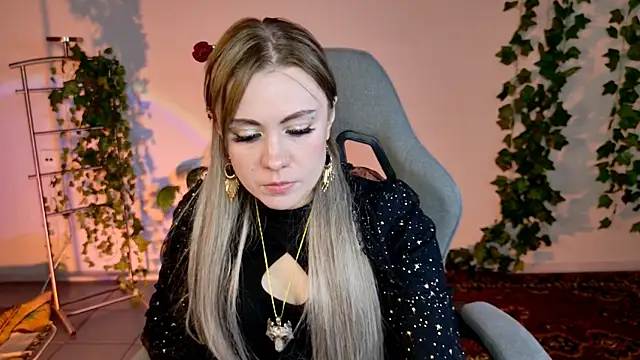 Kumiho 7777 online show from April 20, 10:51 am