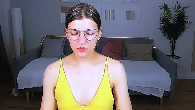 AnnaThorne online show from June 3, 3:31 am