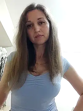 irresistibelle online show from April 26, 9:56 pm