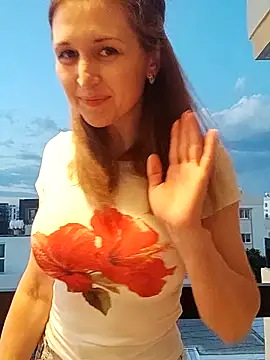 Snapshot of irresistibelle chatting on May 28, 5:10 pm irresistibelle online show from May 28, 5:10 pm