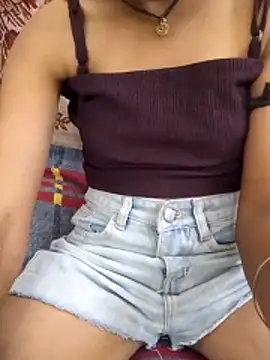 Snapshot of Kamini_rani chatting on April 20, 6:16 am Kamini rani online show from April 20, 6:16 am